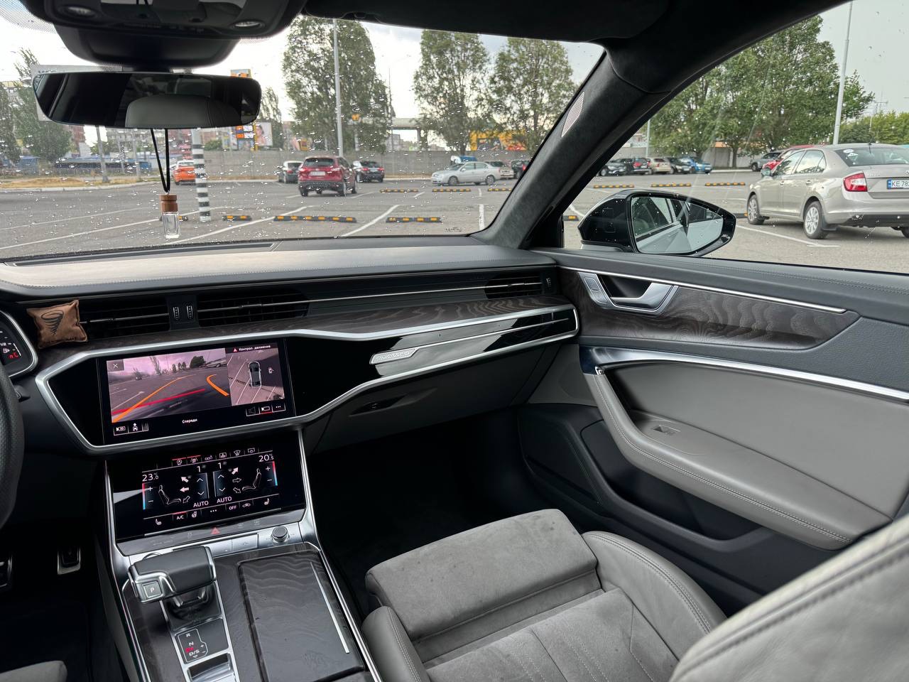 Audi A6 - фото 30