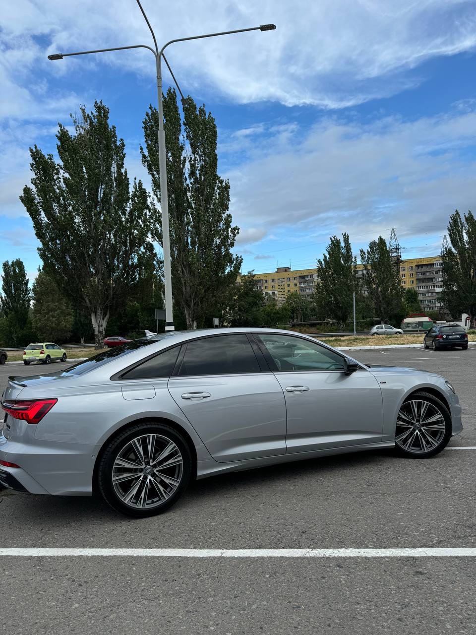 Audi A6 - фото 19