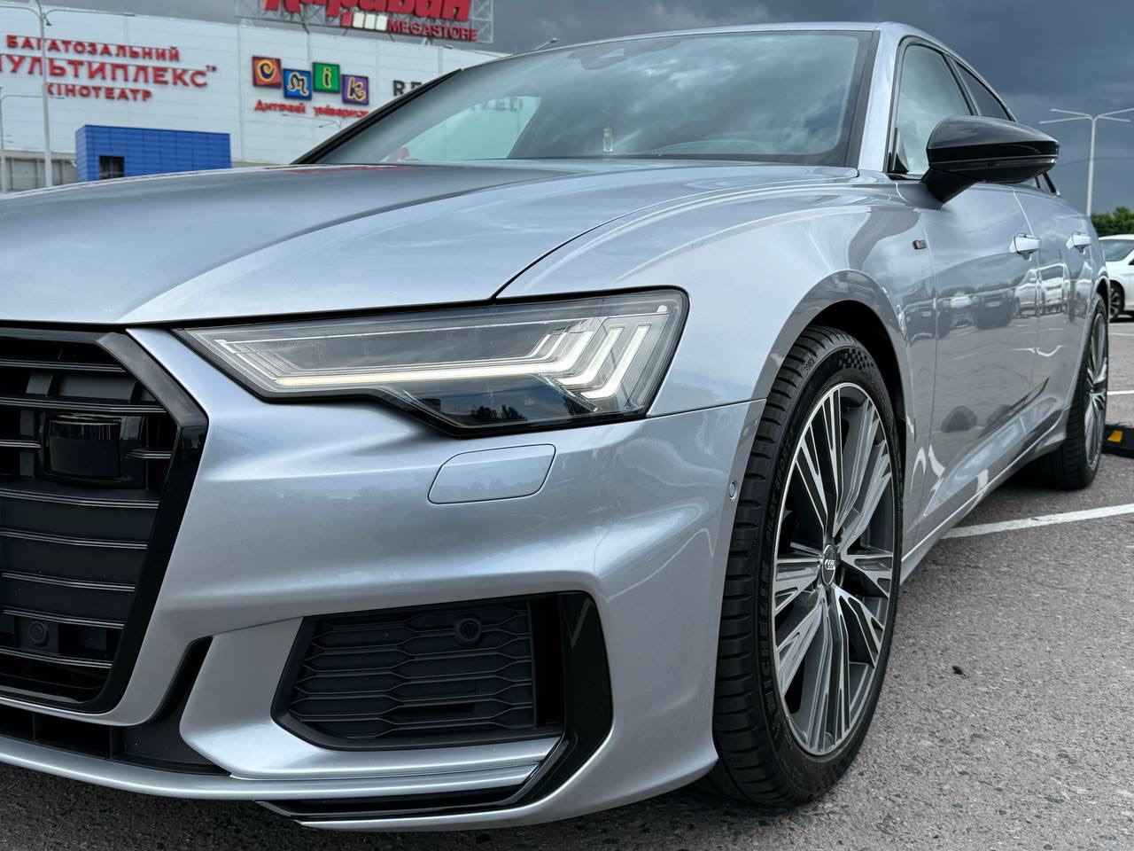 Audi A6 - фото 9