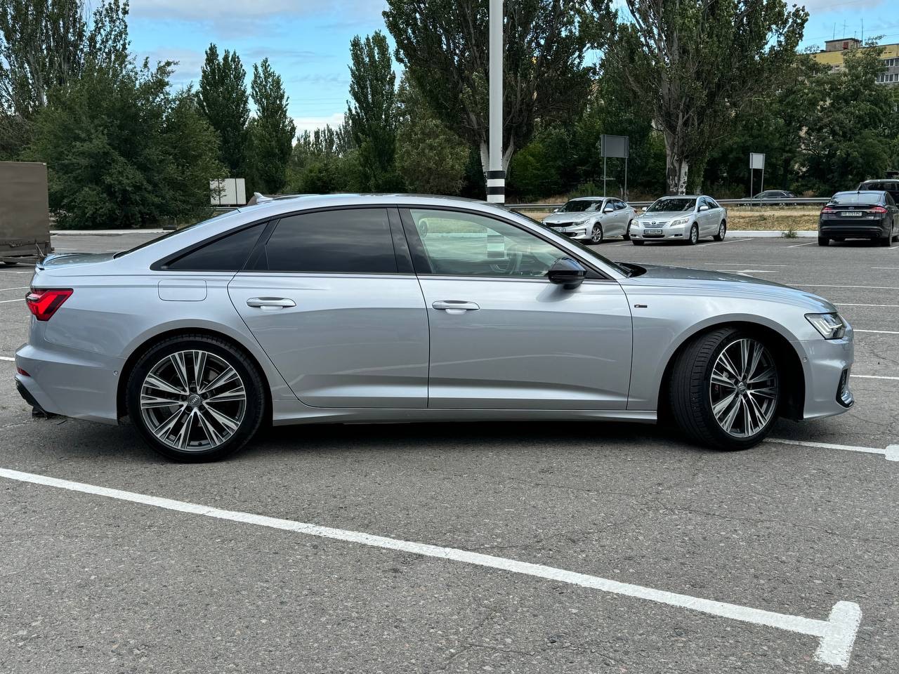 Audi A6 - фото 3