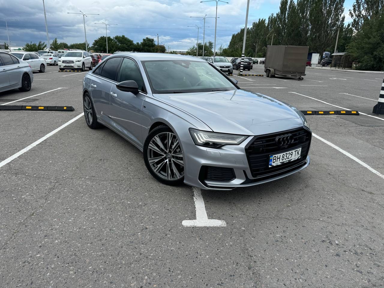 Audi A6 - фото 1