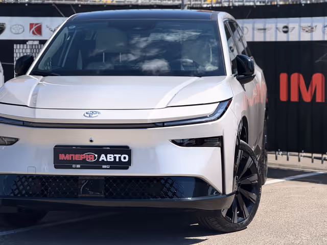 Toyota bZ3X - фото 5