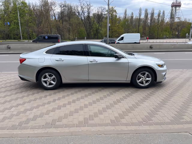 Chevrolet Malibu - фото 4