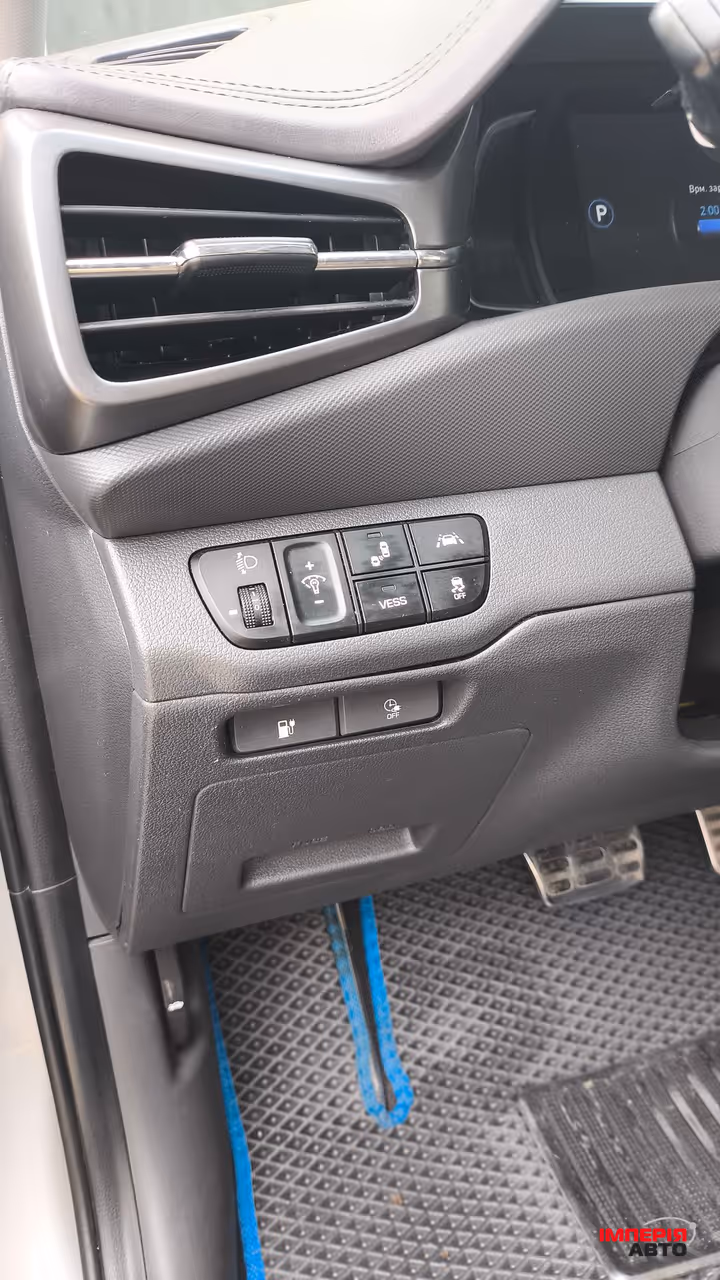 Hyundai IONIQ - фото 15
