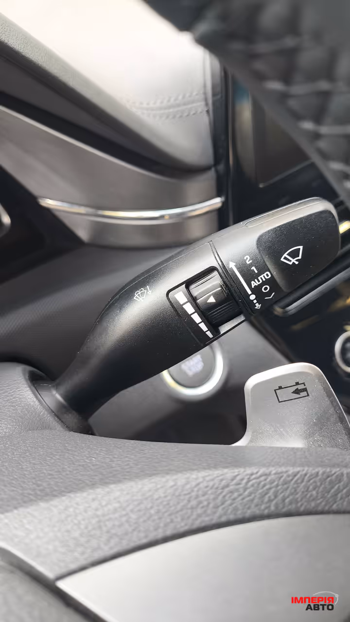 Hyundai IONIQ - фото 19