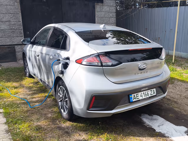 Hyundai IONIQ - фото 2