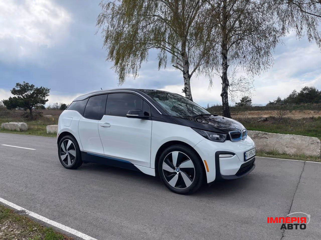 BMW i3 - фото 1