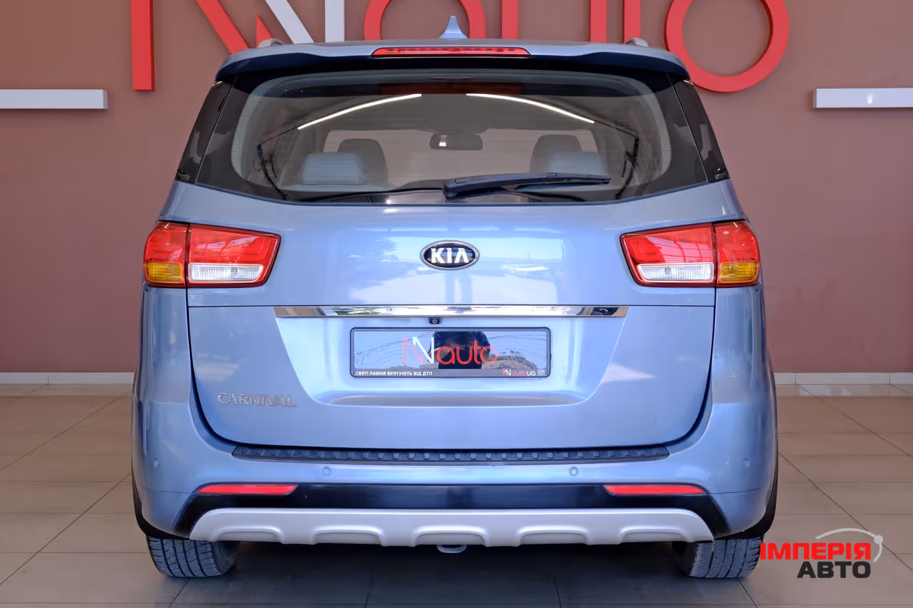 Kia Carnival - фото 6