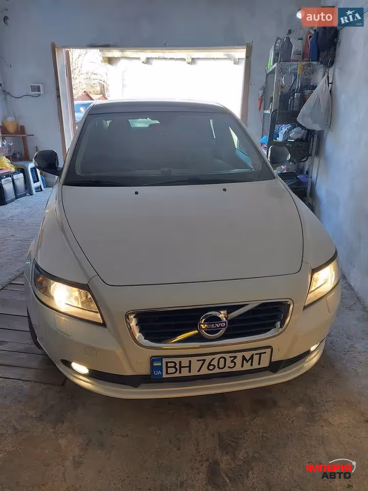 Volvo S40 - фото 8
