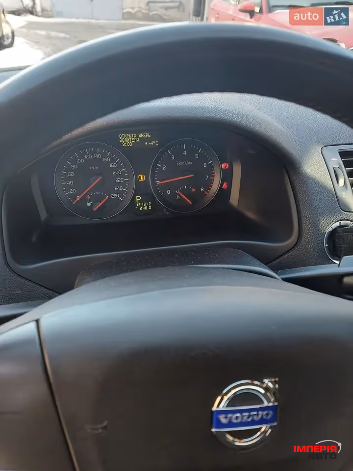 Volvo S40 - фото 24