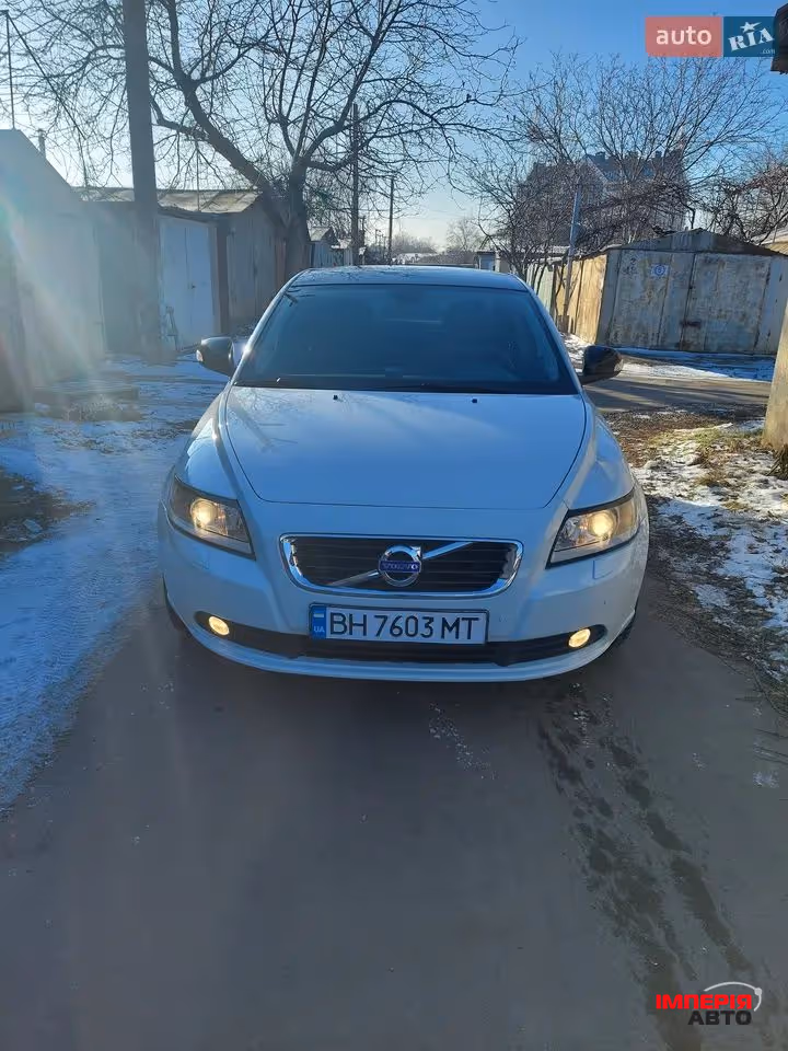 Volvo S40 - фото 17