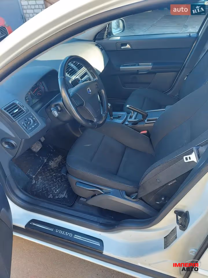 Volvo S40 - фото 23