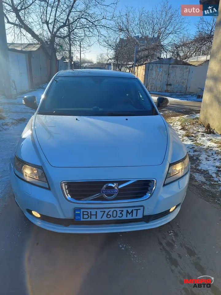 Volvo S40 - фото 15