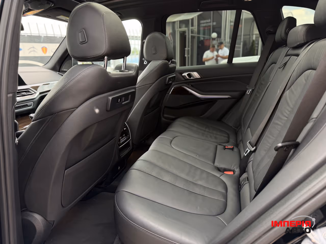 BMW X5 - фото 17