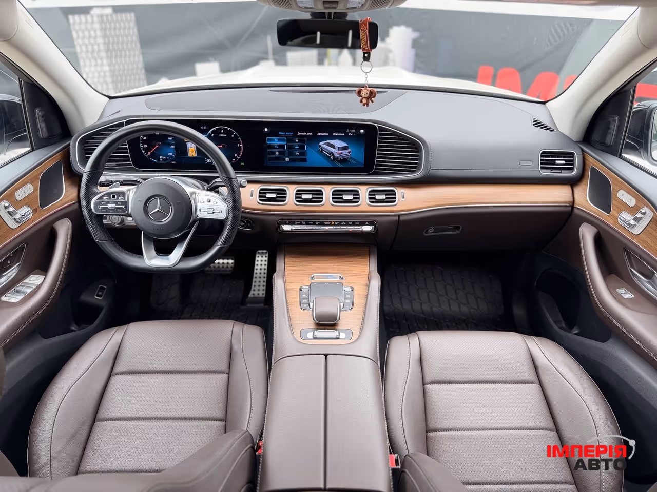 Mercedes-Benz GLS - фото 8
