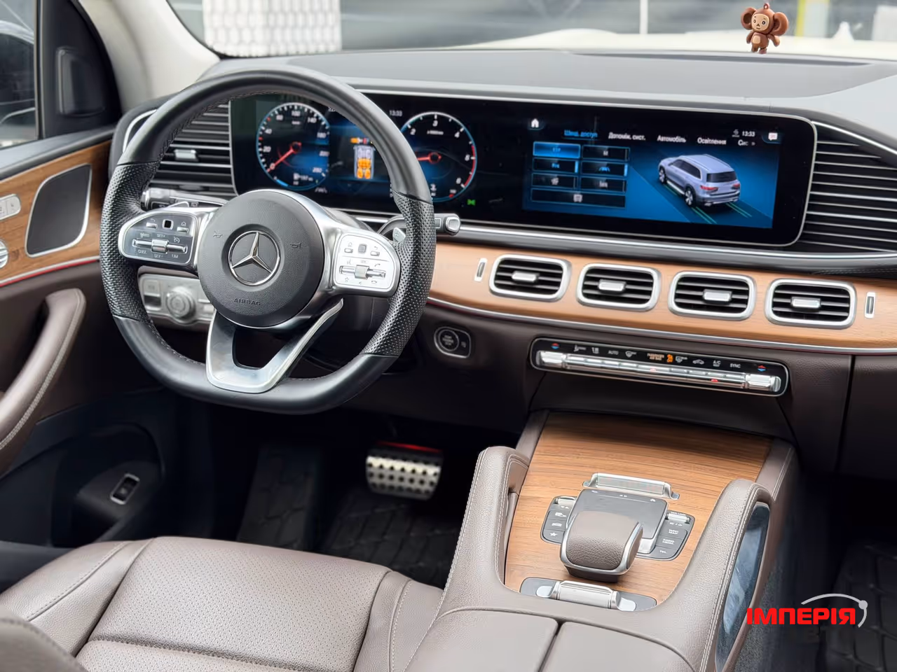Mercedes-Benz GLS - фото 7