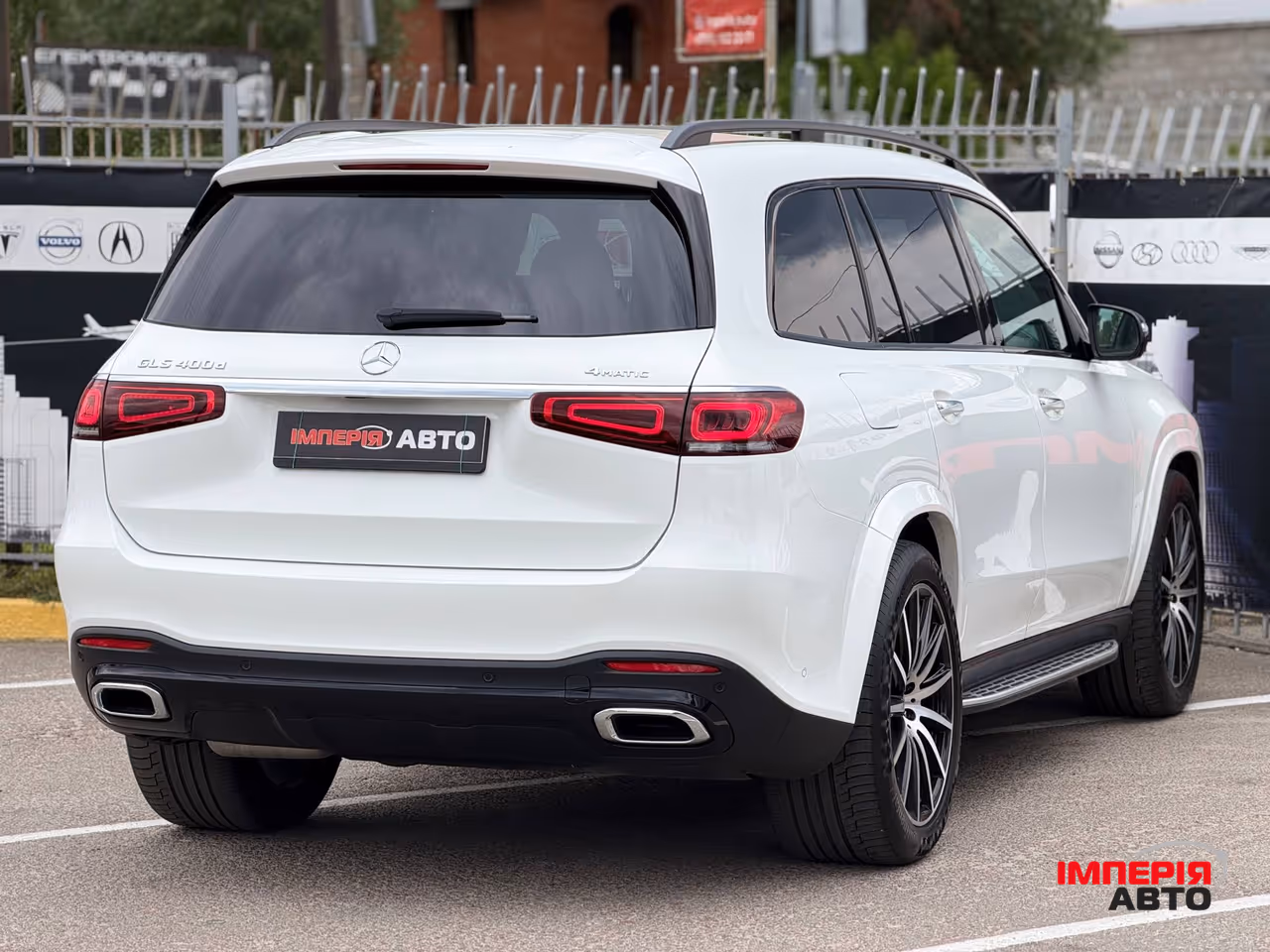 Mercedes-Benz GLS - фото 4