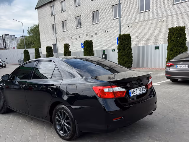 Toyota Camry - фото 5