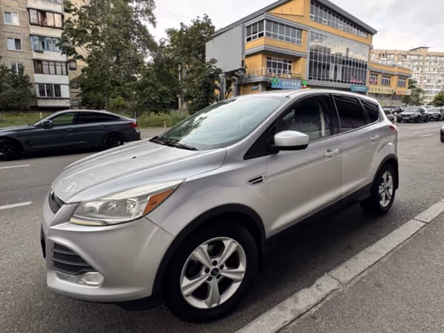 Ford Escape - фото 2