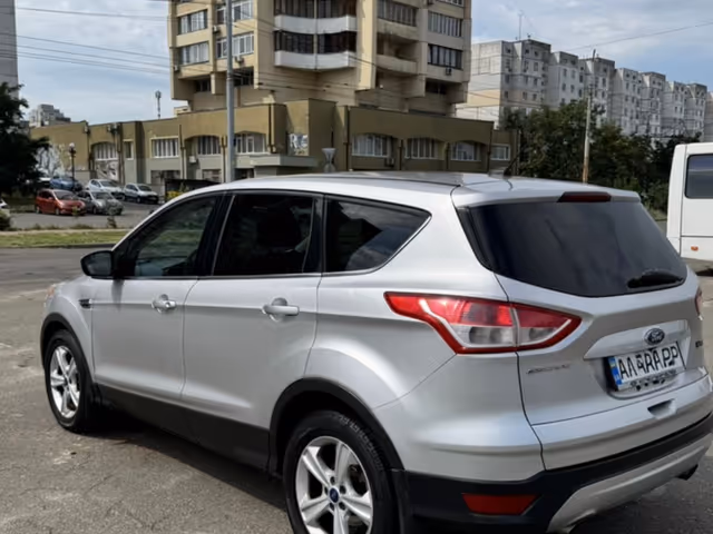 Ford Escape - фото 4