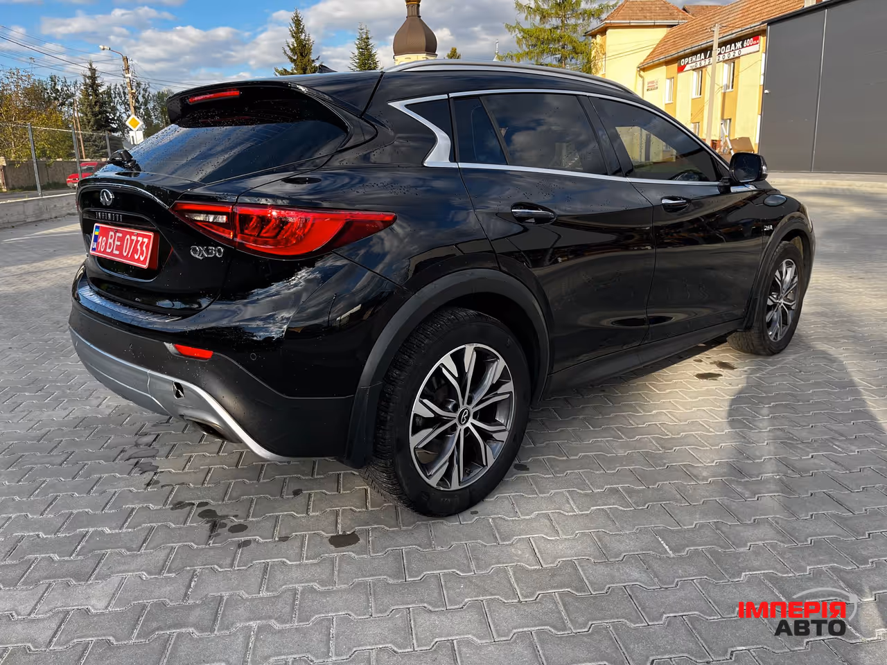 Infiniti QX30 - фото 5