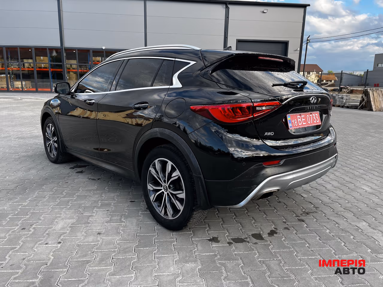 Infiniti QX30 - фото 3