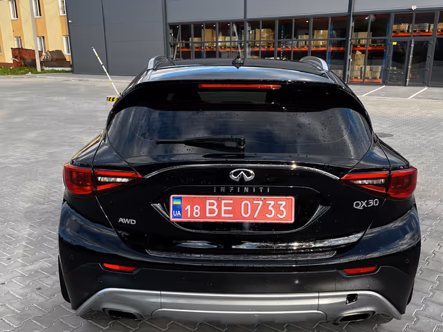 Infiniti QX30 - фото 4