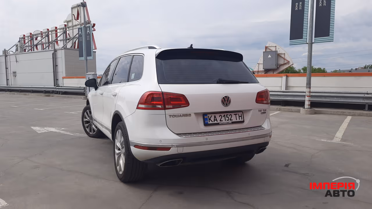 Volkswagen Touareg - фото 4