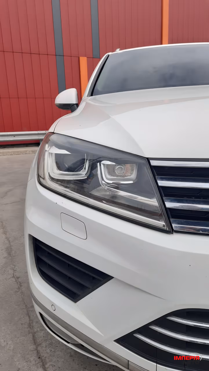 Volkswagen Touareg - фото 18