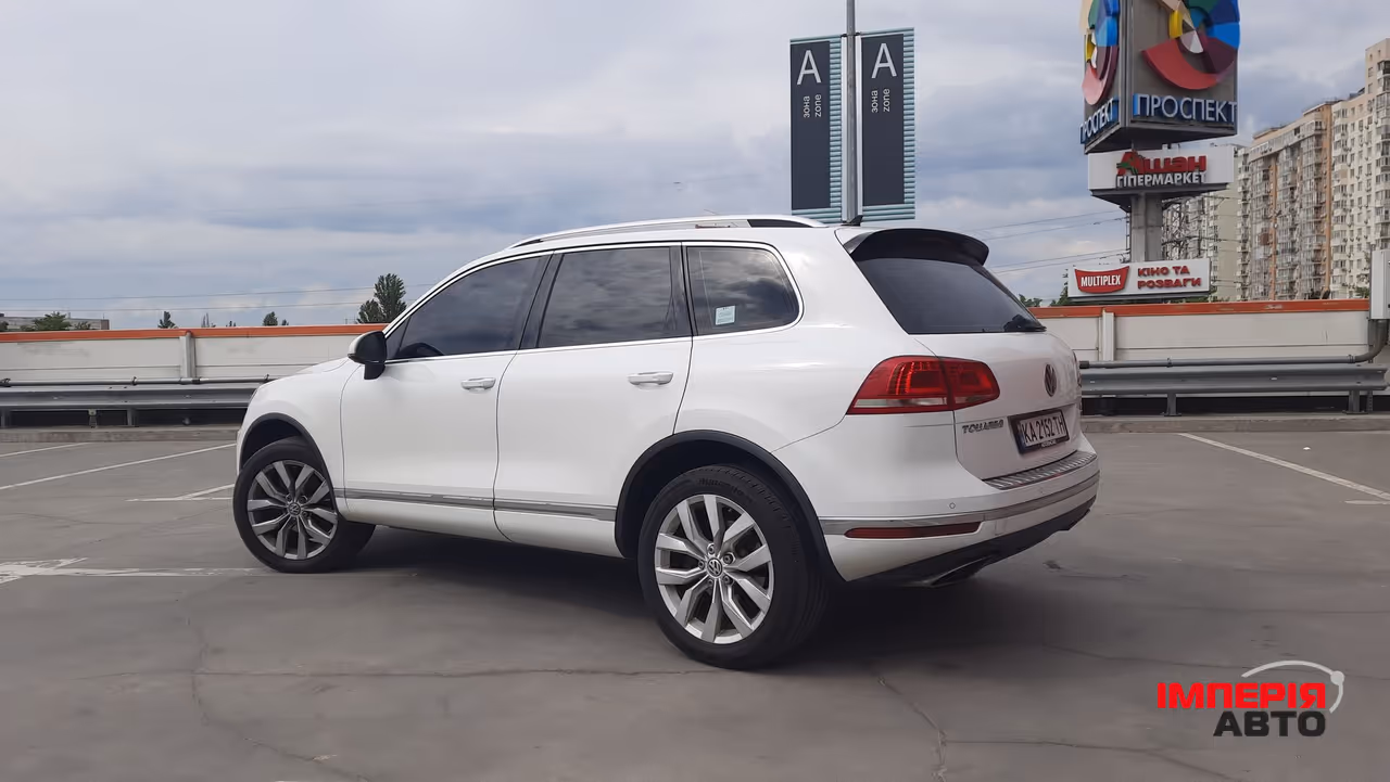 Volkswagen Touareg - фото 3