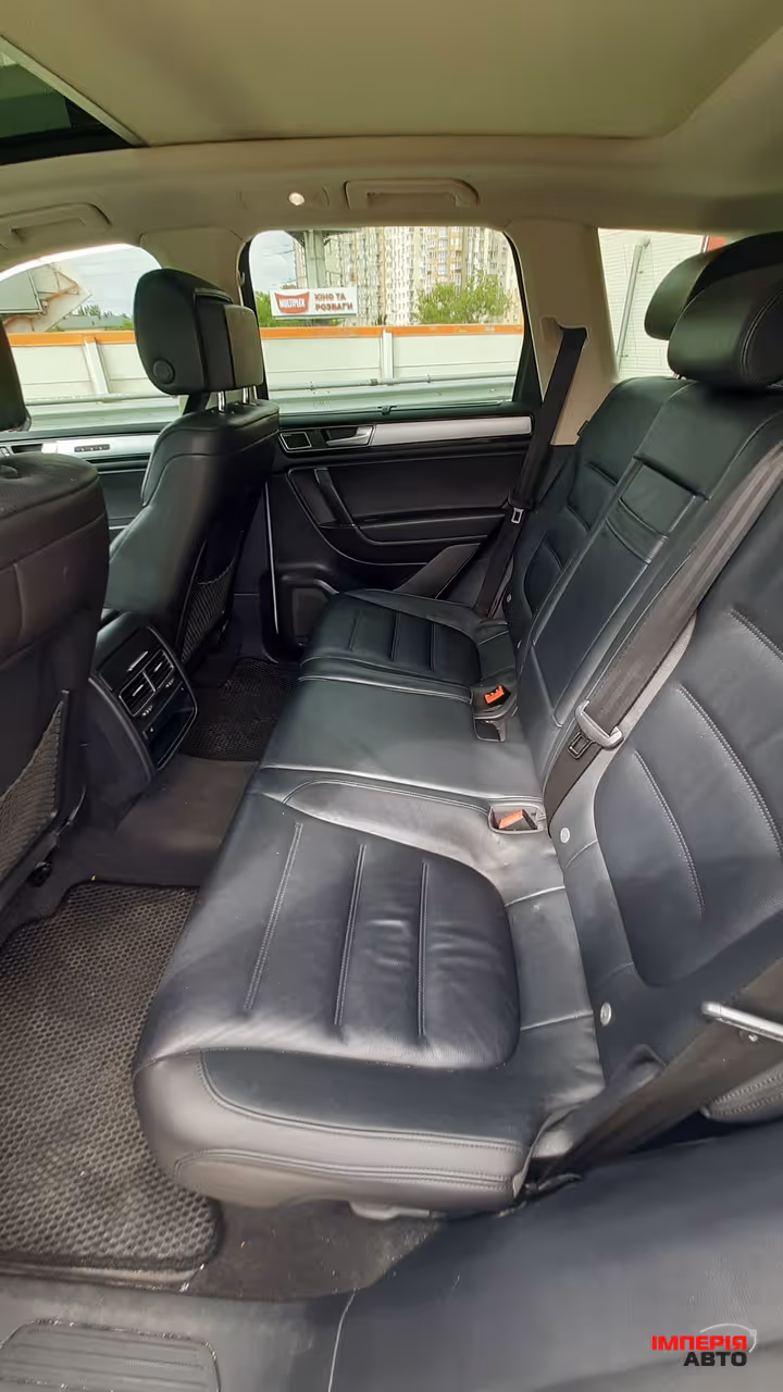 Volkswagen Touareg - фото 26