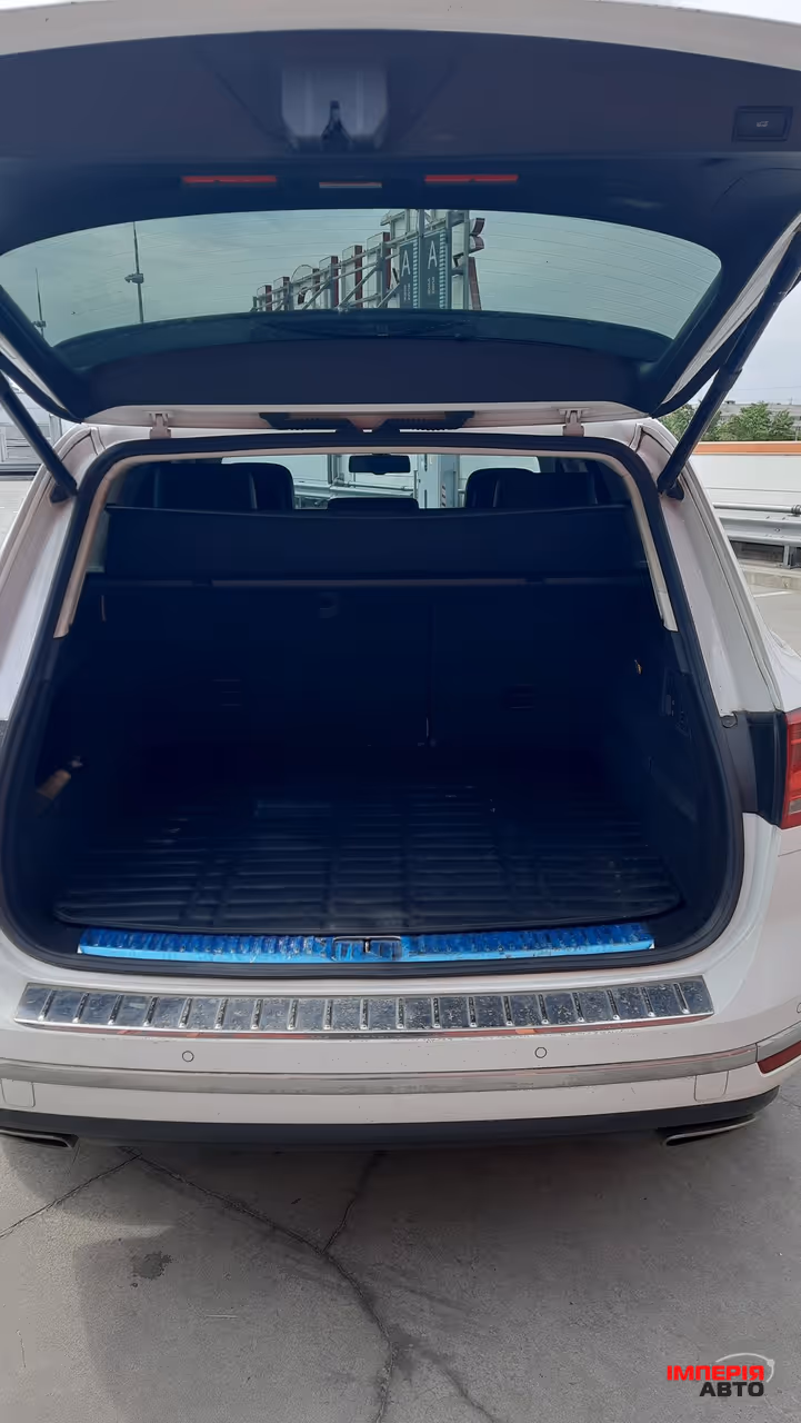 Volkswagen Touareg - фото 32