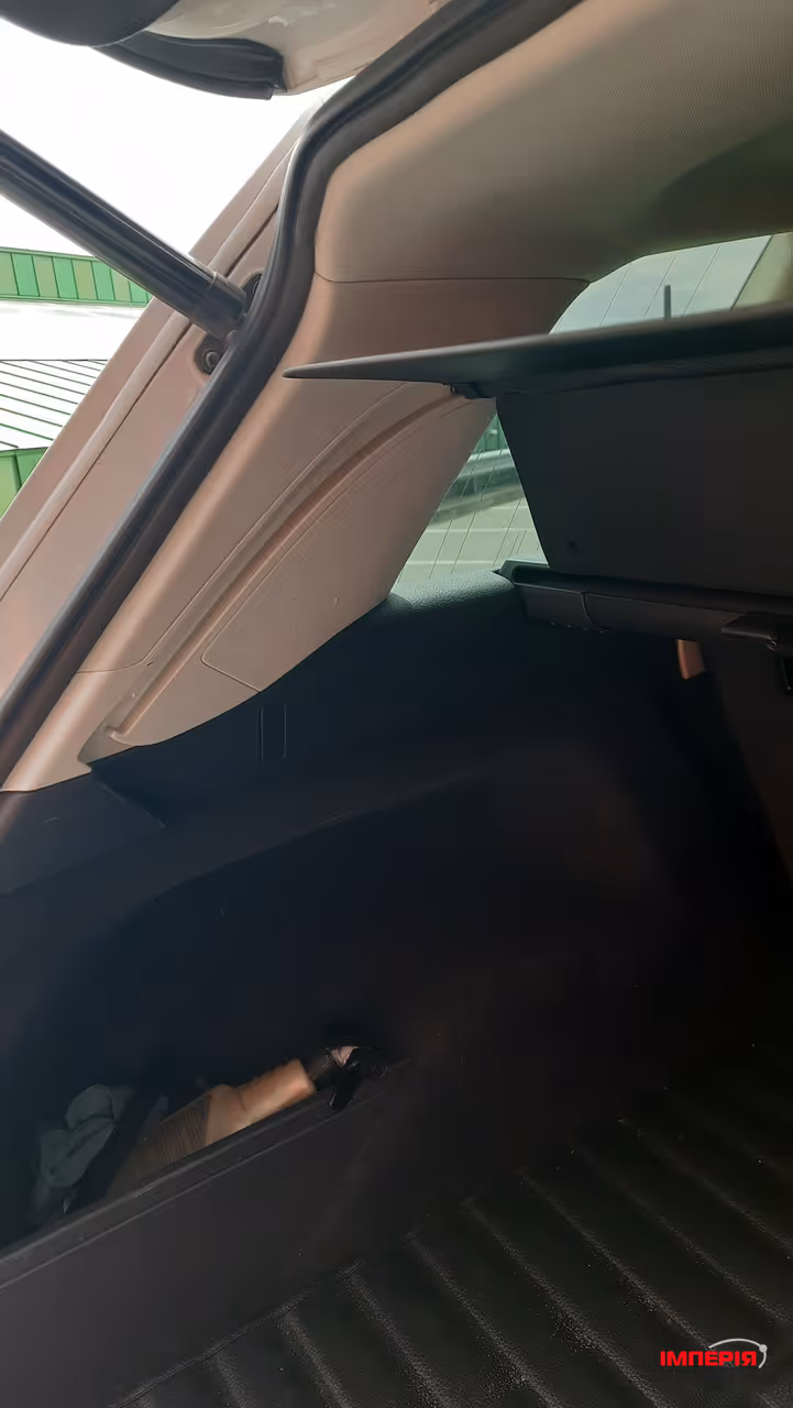 Volkswagen Touareg - фото 33