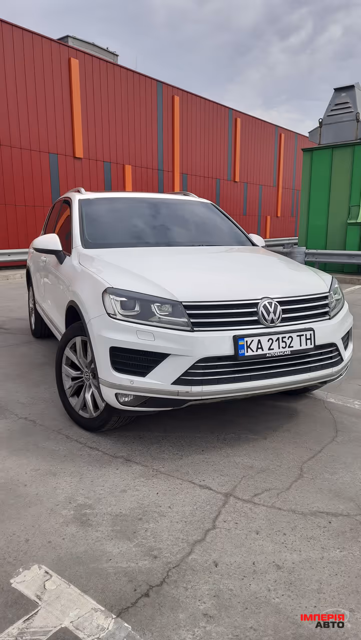 Volkswagen Touareg - фото 7