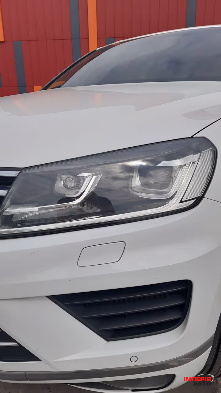 Volkswagen Touareg - фото 17