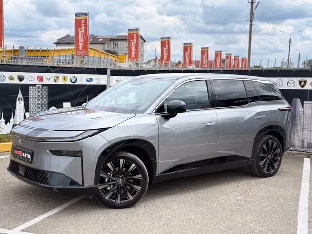 Toyota bZ3X - фото 4
