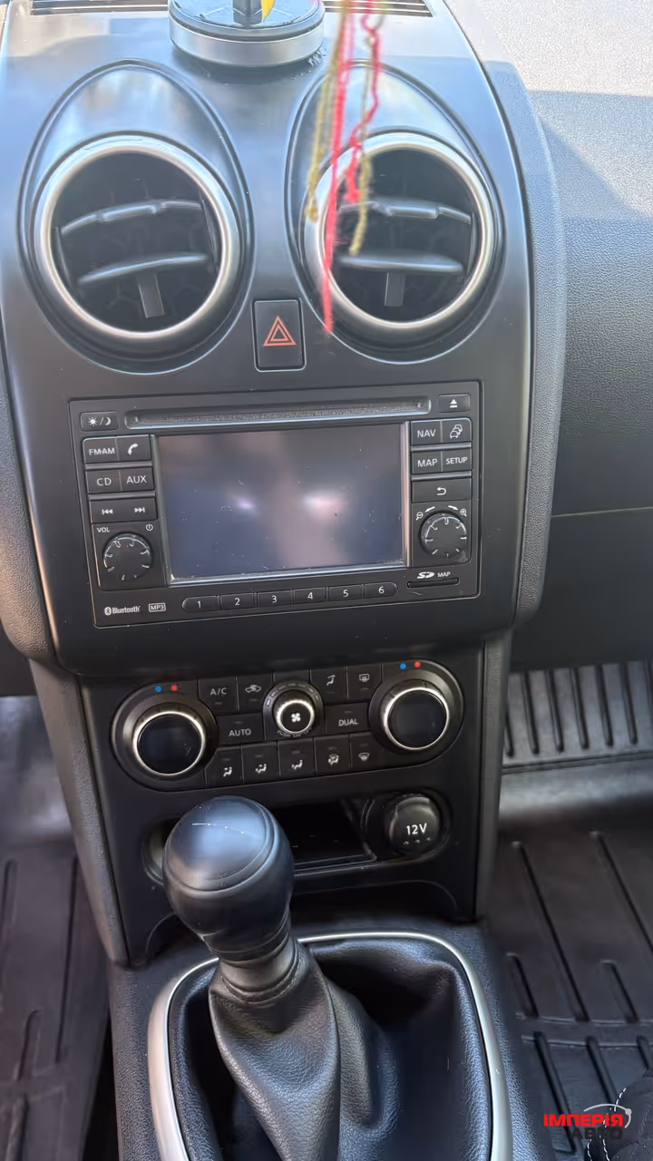 Nissan Qashqai - фото 10
