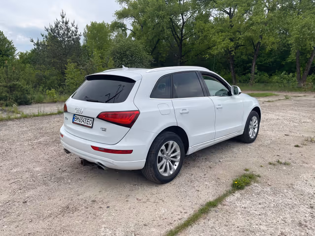 Audi Q5 - фото 4
