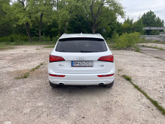 Audi Q5 - фото 5