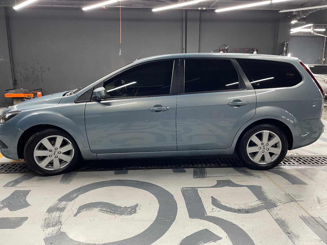 Ford Focus - фото 4