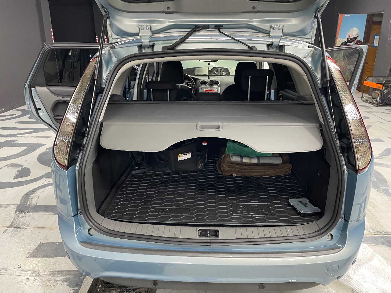 Ford Focus - фото 6