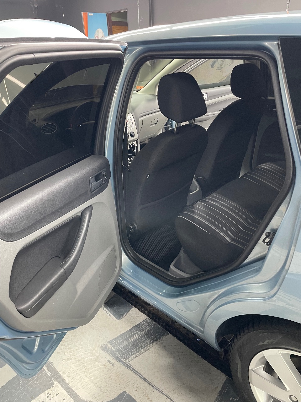 Ford Focus - фото 13