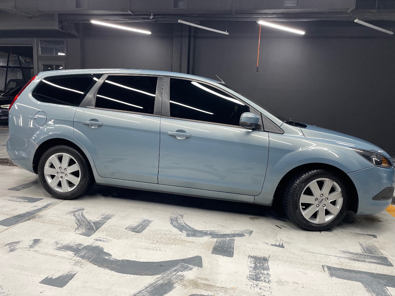 Ford Focus - фото 1