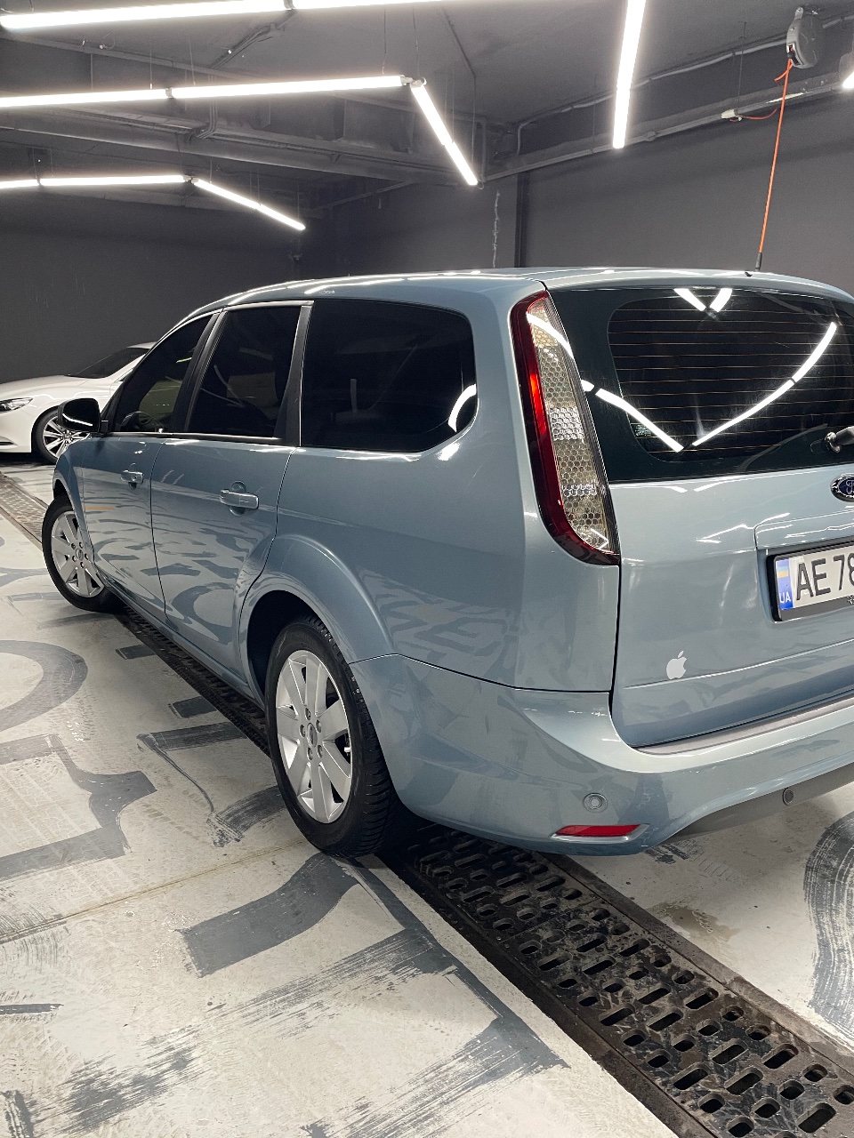 Ford Focus - фото 9