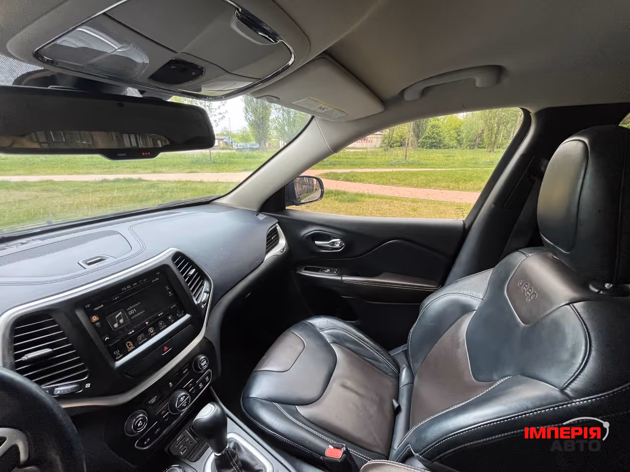 Jeep Cherokee - фото 14