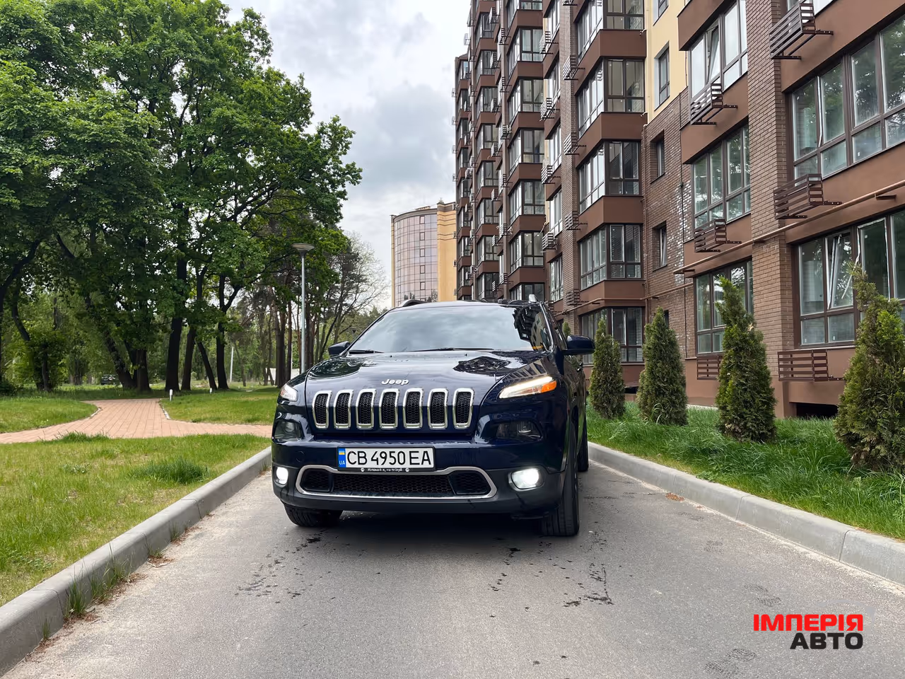 Jeep Cherokee - фото 1