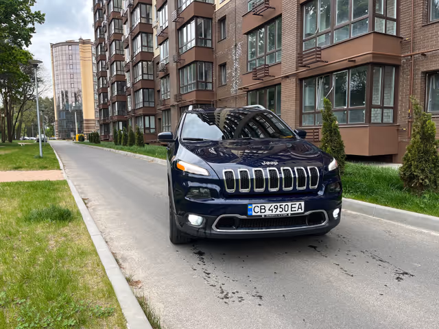 Jeep Cherokee - фото 2