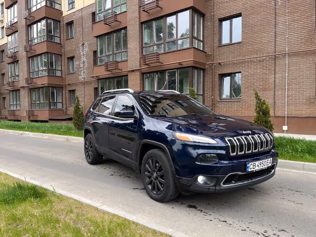 Jeep Cherokee - фото 3