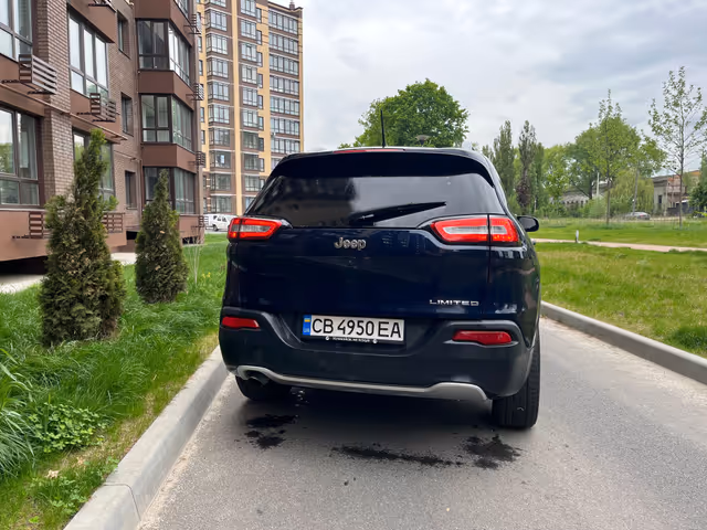 Jeep Cherokee - фото 5