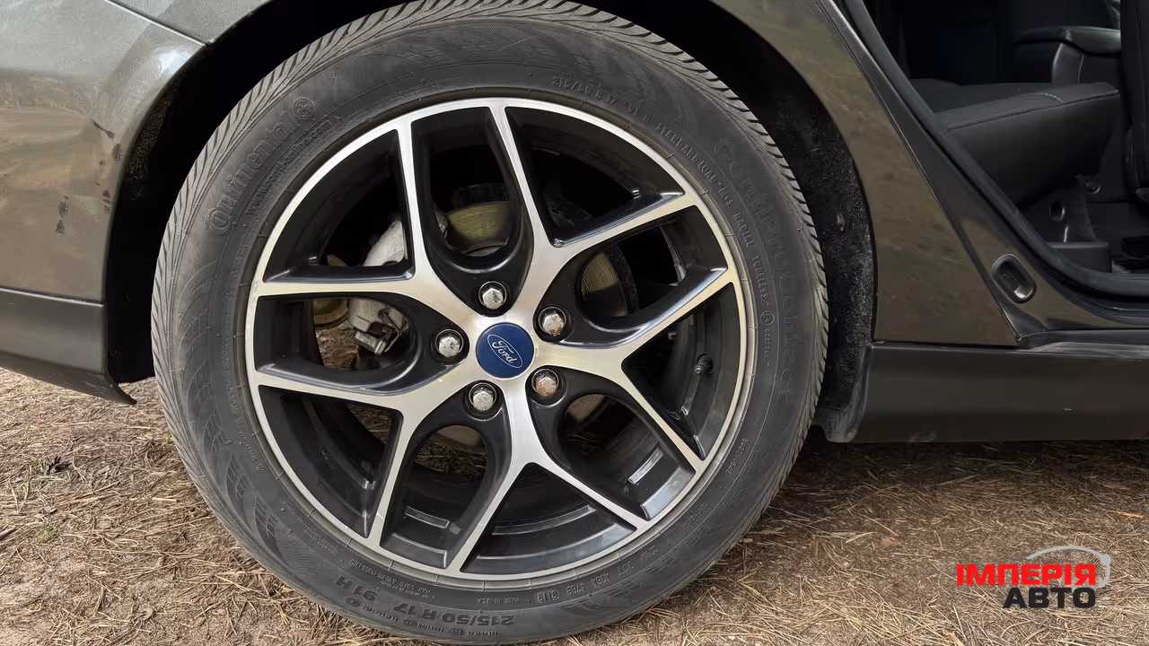 Ford Focus - фото 10